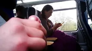 Maridos Infieles jolok dengan timun Xxx
